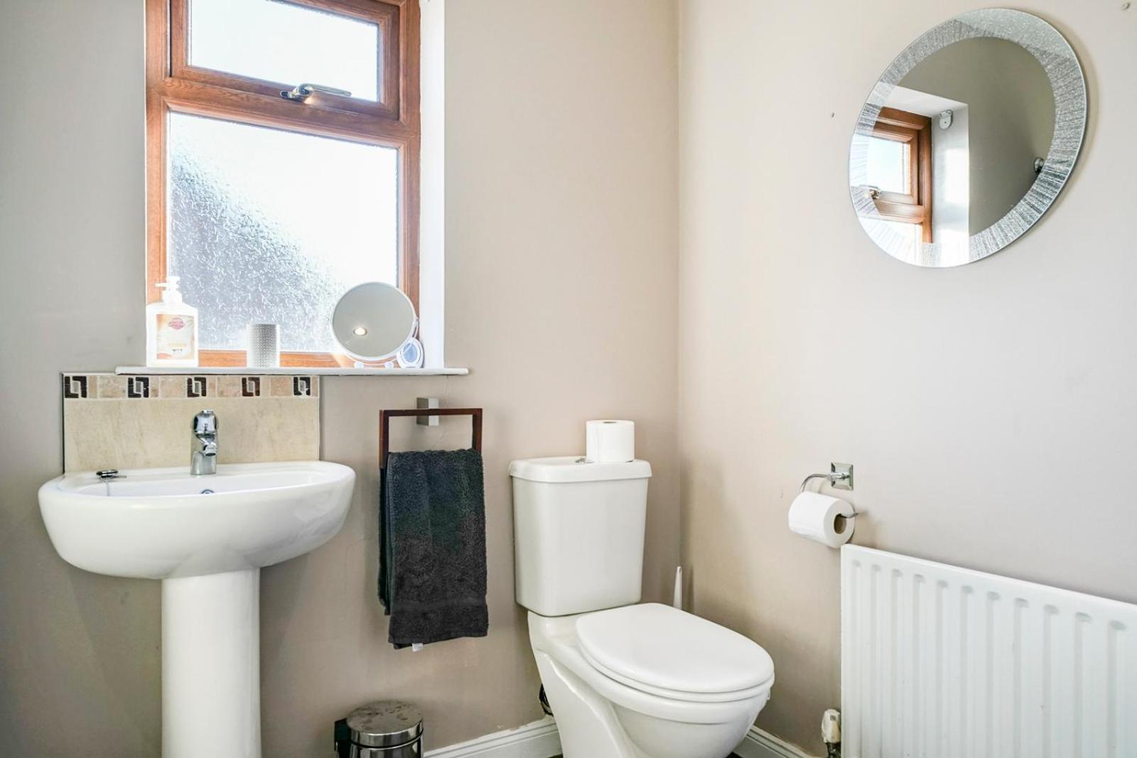 3 Bed House, Quiet Location Close To Bangor Zewnętrze zdjęcie